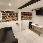 Apartment Authentic Toulousain - T4 - Hypercentre - Near Train Station