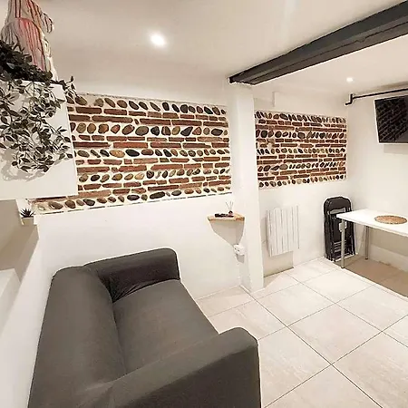 Apartament Authentic Toulousain - T4 - Hypercentre - Near Train Station *